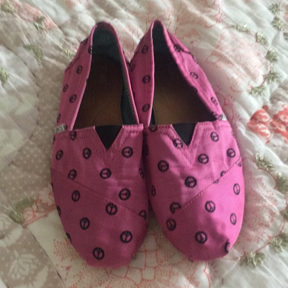 Toms slip on shoes